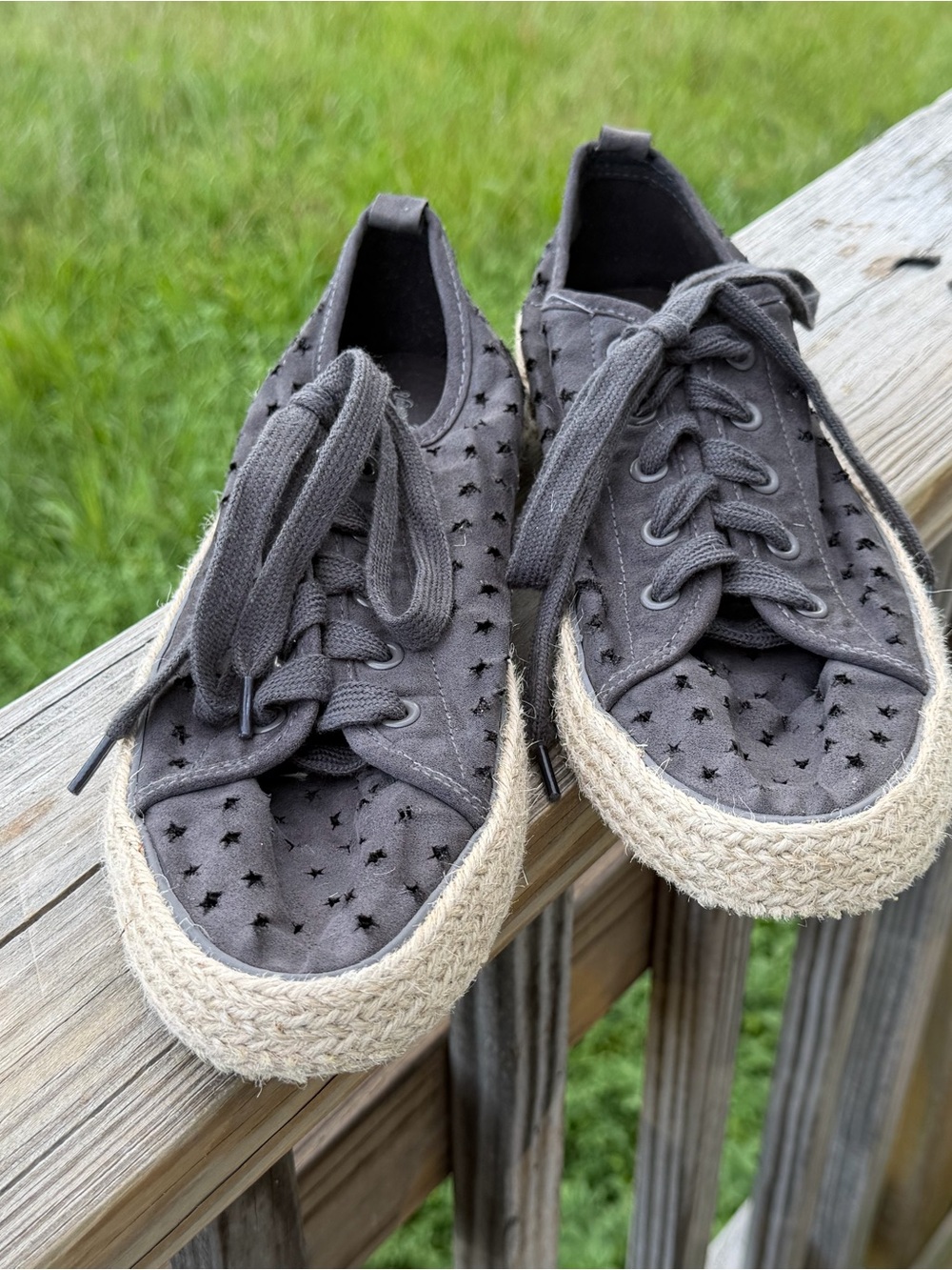 Universal Thread Gray Star Cutout Espadrille Sneakers Size 10